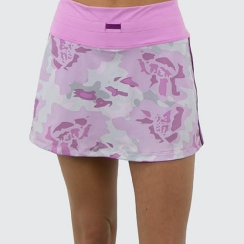 NWT Fila Floral Printed Tuant Tennis Skort Pink Gray and White Size Medium